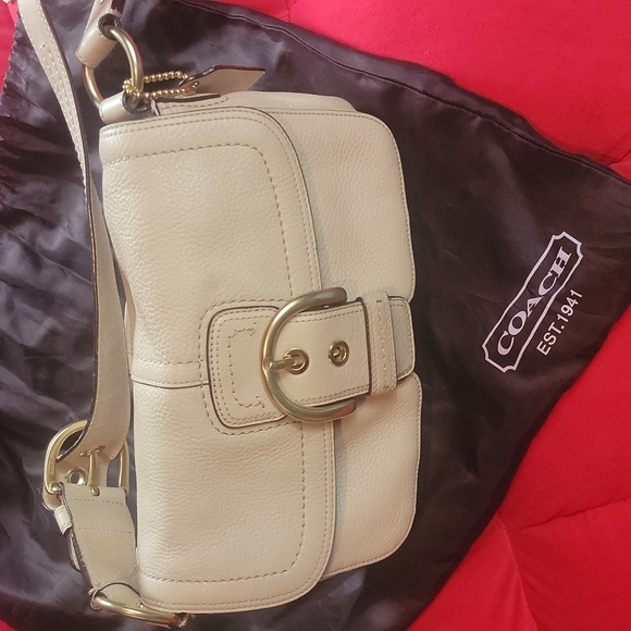 Coach Soft Pebble Collection - Picture 2 of 9